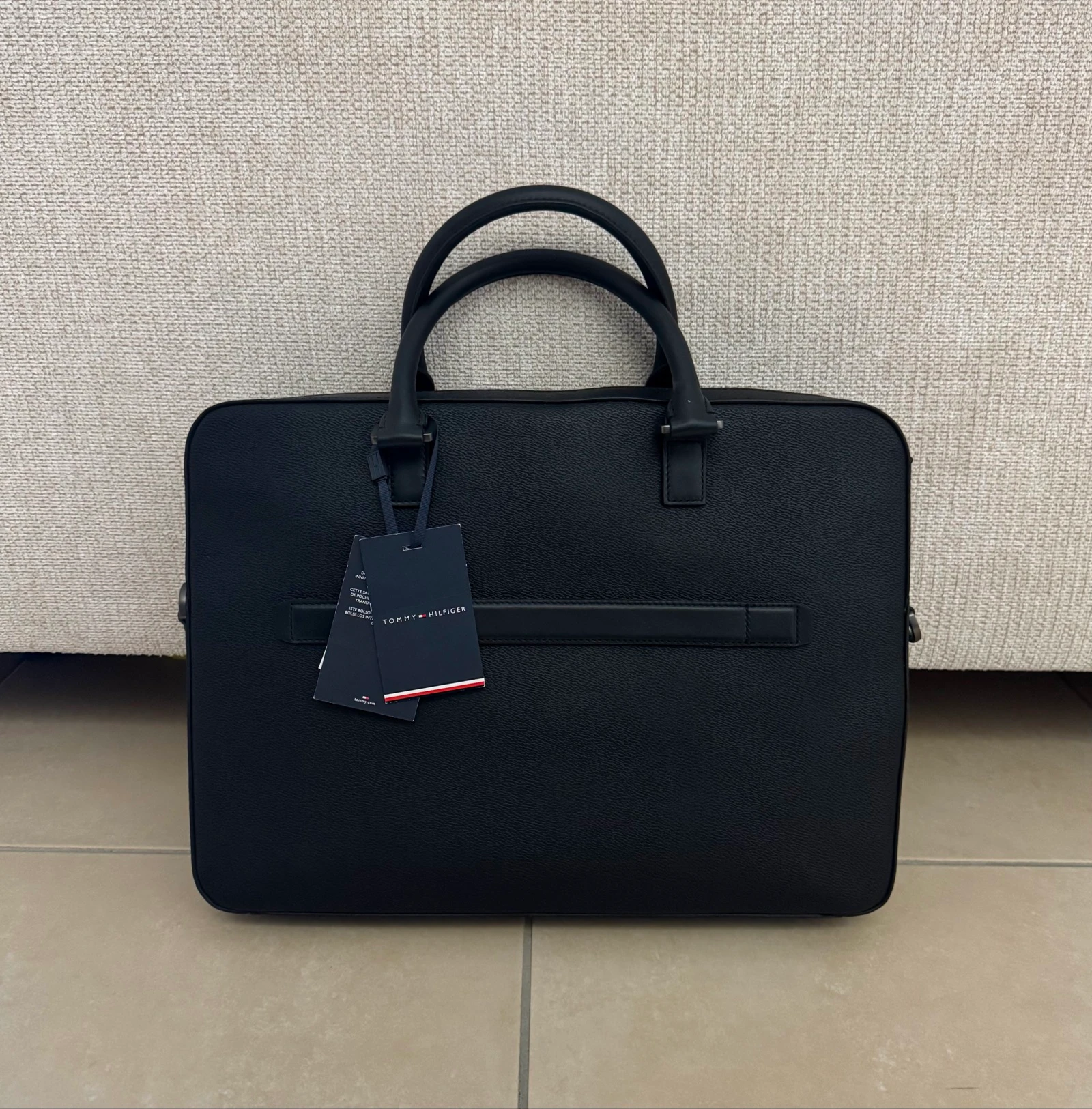 Authentieke nieuwe zwarte Tommy Hilfiger Th Monogram laptops tas – photo 3